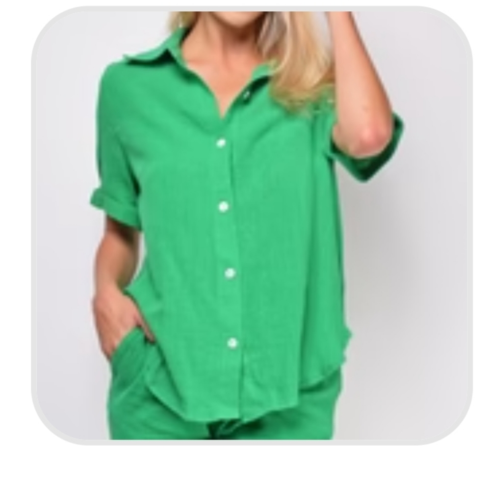 Asos *NWT* Green Button-up Shirt and Short Set size Medium